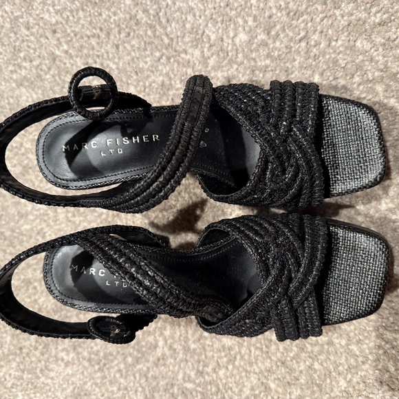 Marc Fisher Black Chesse Platform Sandal - Picture 1 of 4
